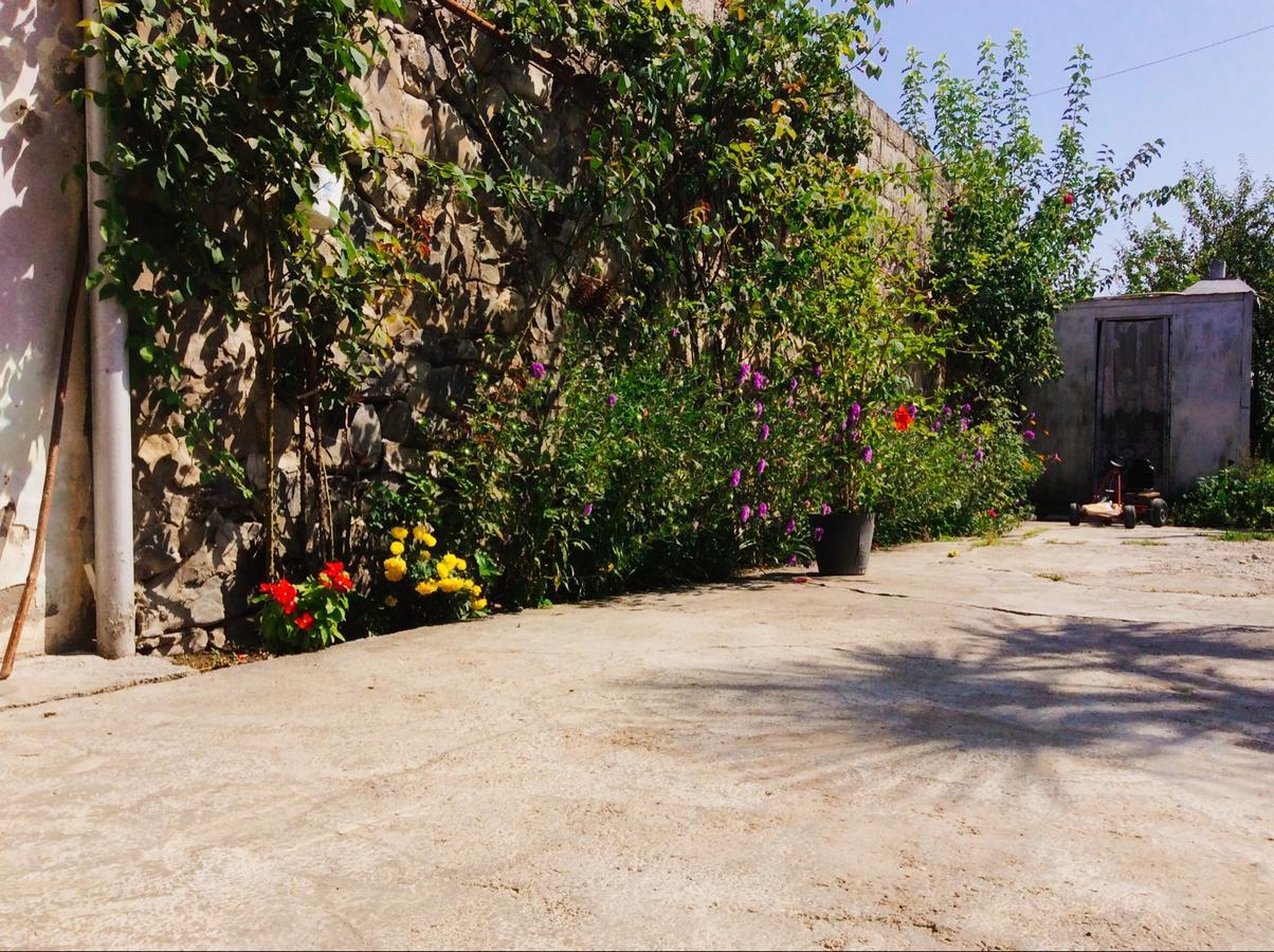 House On Ashiq Cuma Street 8 Bed & Breakfast Şǝki Bagian luar foto