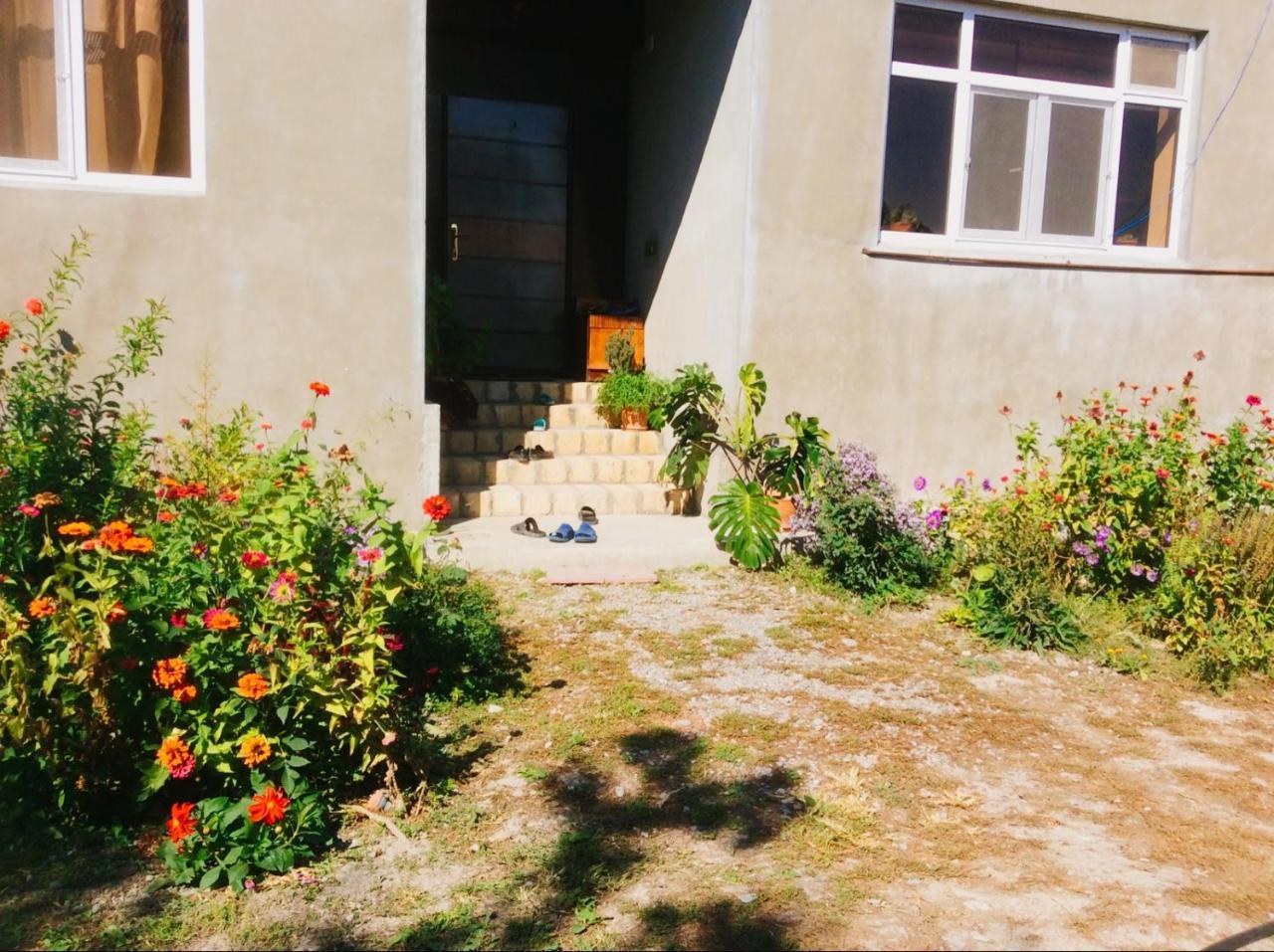 House On Ashiq Cuma Street 8 Bed & Breakfast Şǝki Bagian luar foto